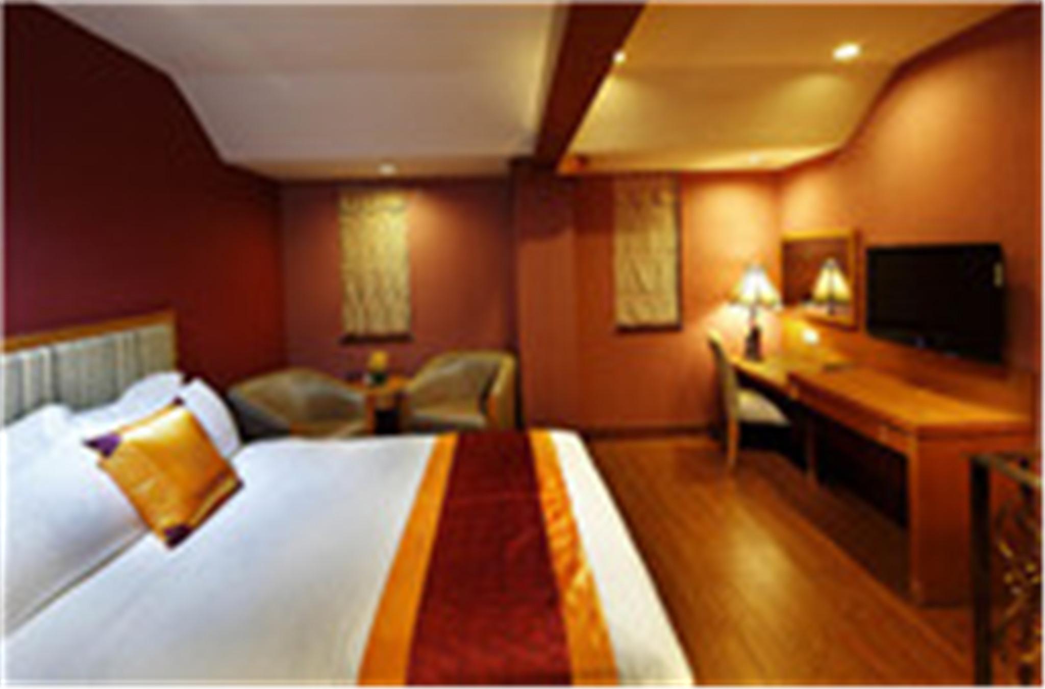 Royal Garden Hotel Гуанджоу Екстериор снимка