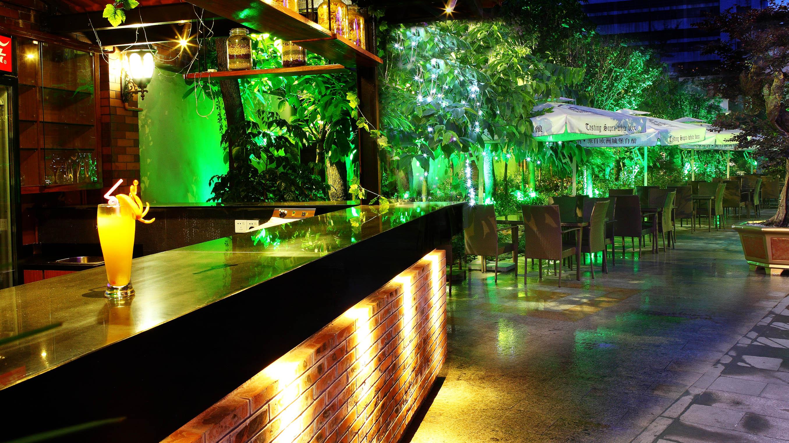 Royal Garden Hotel Гуанджоу Екстериор снимка