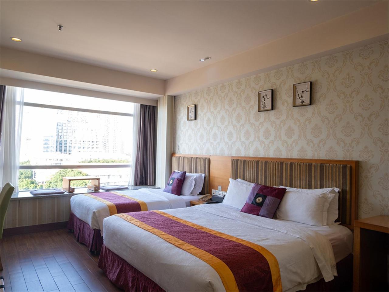Royal Garden Hotel Гуанджоу Екстериор снимка