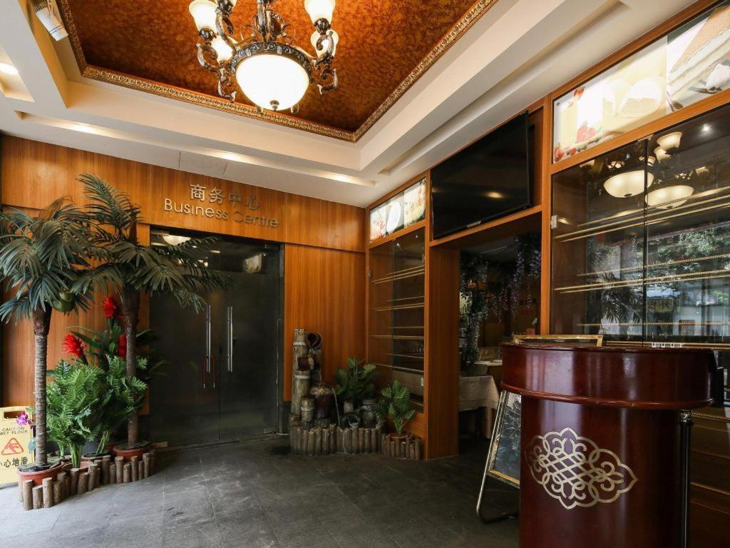 Royal Garden Hotel Гуанджоу Екстериор снимка